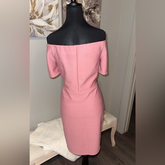 Off The Shoulder Bodycon Dress - Picture 3 of 3